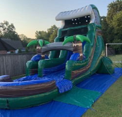 f10ba91c 5b74 47d7 880a 096a52207069 1768843962 18ft Emerald Tsunami Wet/Dry Slide