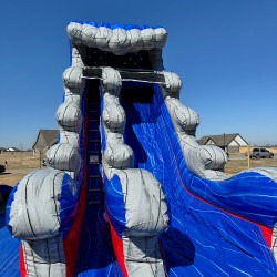 img 2024 08 04 133543 1768844196 18ft Raging Tides Wet/Dry Slide